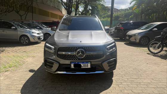 MERCEDES-BENZ GLB 220 2.0 MHEV AMG LINE 4MATIC 8G-DCT MERCEDES-BENZ GLB 220 2.0 MHEV AMG LINE 4MATIC 8G-DCT